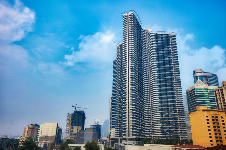 Neighborhood Guide: Ayala Avenue Extension